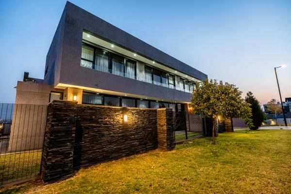 5 Bedroom House