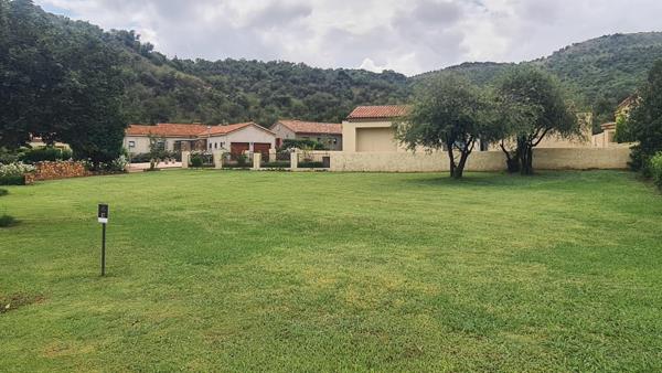 728 m² Land