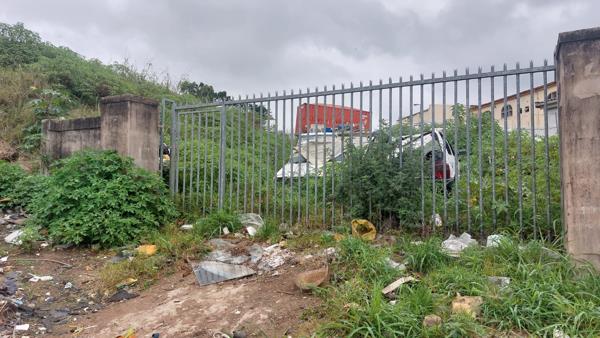 1 210  m² Industrial space