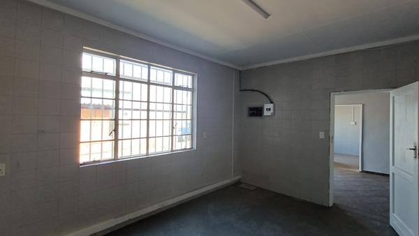 61  m² Industrial space