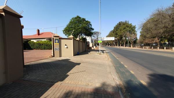 300 m² Commercial space