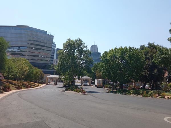 646  m² Commercial space