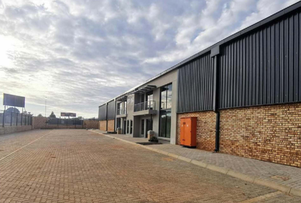 467  m² Industrial space