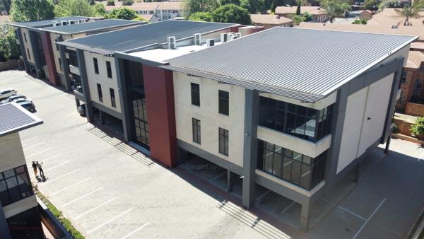 1 377  m² Commercial space