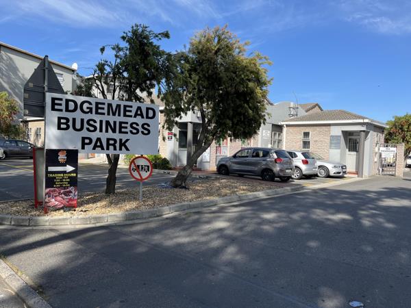 171  m² Commercial space