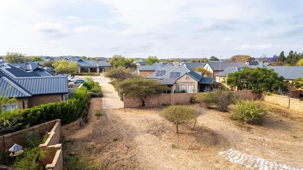 867 m² Land