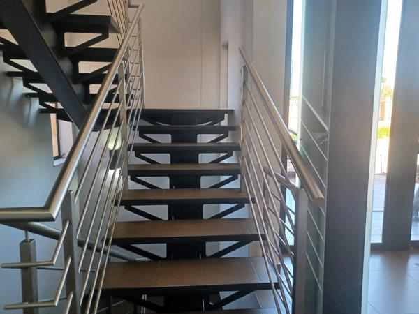 383 m² Office Space