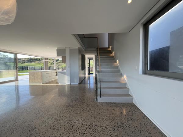 4 Bedroom Townhouse
