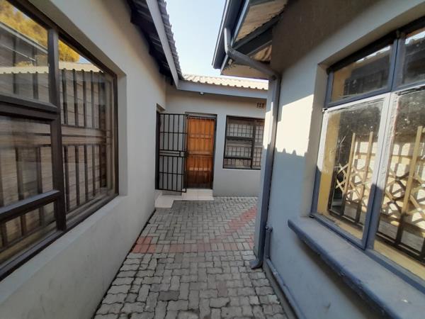 15 Bedroom House
