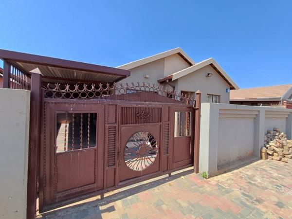 2 Bedroom House