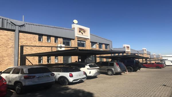 981  m² Industrial space