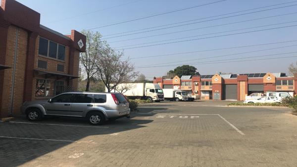 371  m² Industrial space