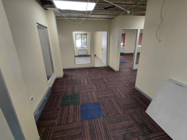 424  m² Commercial space