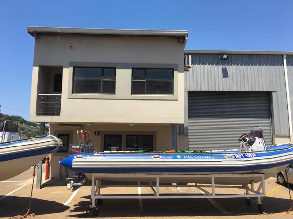 216  m² Industrial space