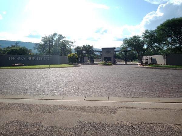 1 477 m² Land