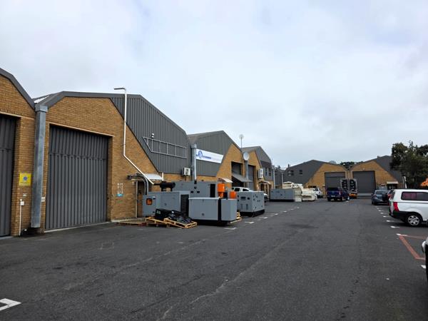 475  m² Industrial space