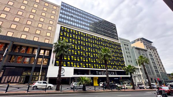 504  m² Commercial space