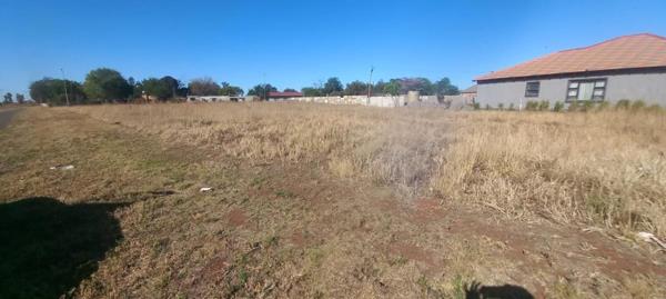1 409 m² Land