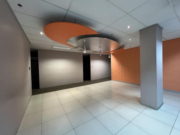 297  m² Commercial space