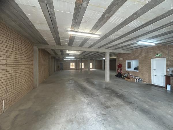 464  m² Industrial space
