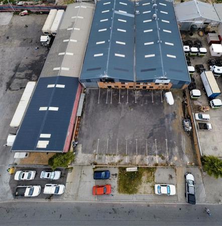1 250  m² Industrial space
