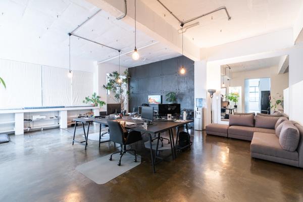 122  m² Commercial space