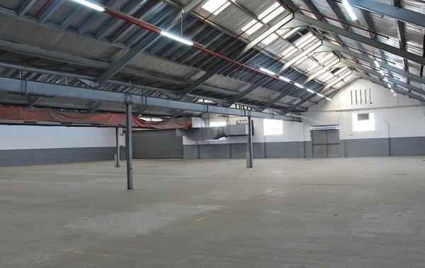 2 480  m² Industrial space