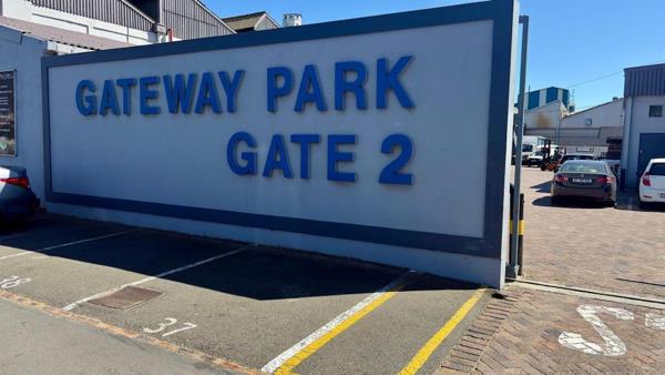 490  m² Commercial space