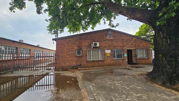 386  m² Industrial space