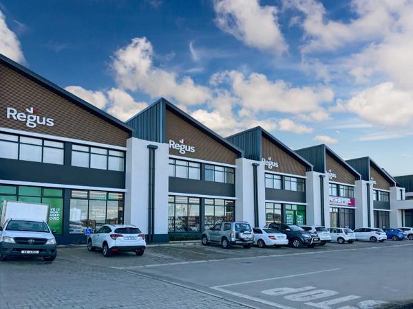 580  m² Office Space