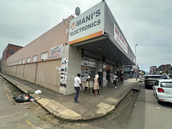 400  m² Commercial space