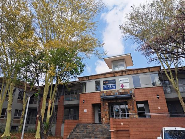 279  m² Commercial space