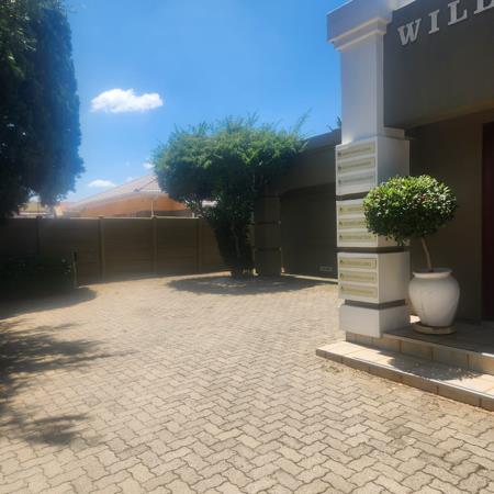 40  m² Commercial space