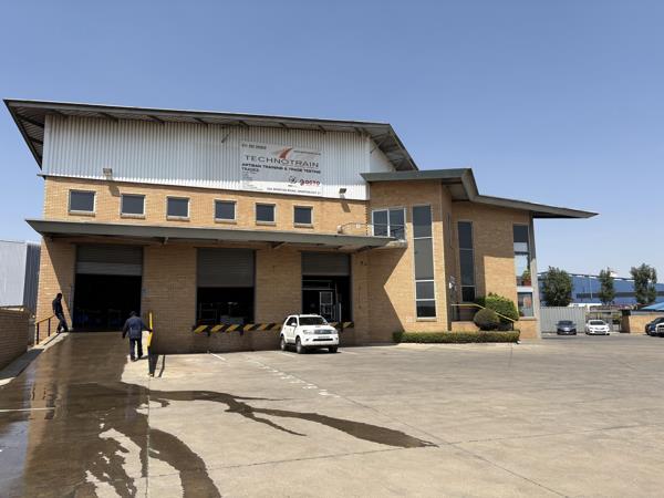 2 795  m² Industrial space