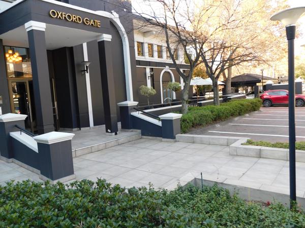 253  m² Commercial space