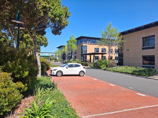 346  m² Commercial space