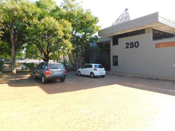 190  m² Commercial space