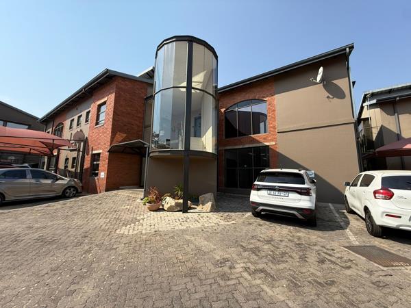 126  m² Commercial space