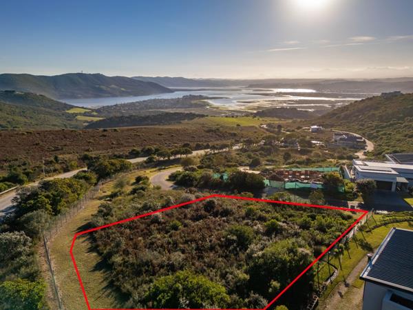 1 531 m² Land