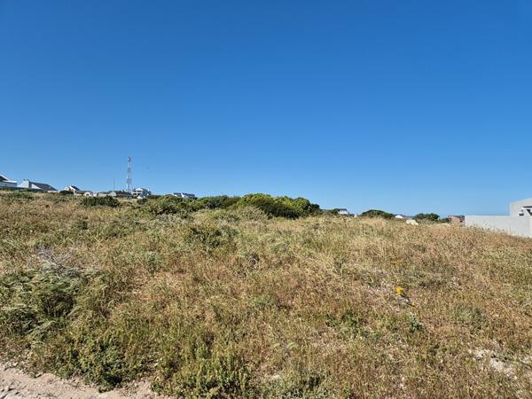 750 m² Land