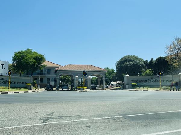 424  m² Commercial space