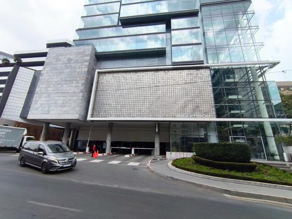 1 976  m² Office Space