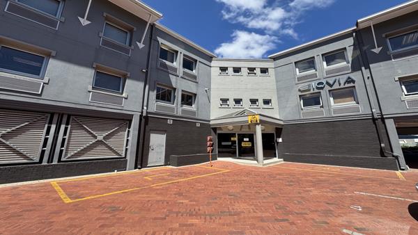 422  m² Commercial space