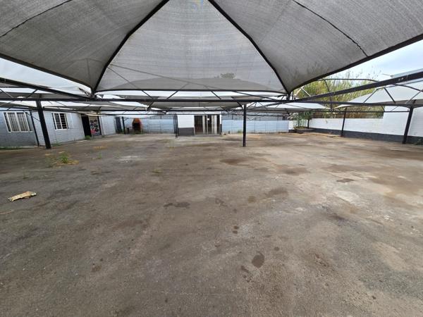 80  m² Commercial space