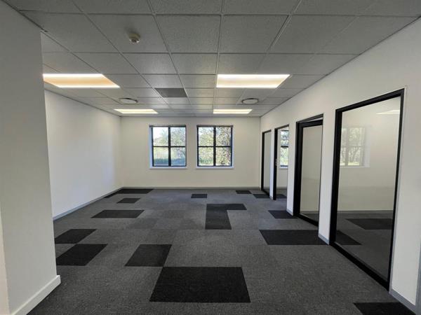 328  m² Commercial space