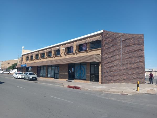 1 177  m² Commercial space