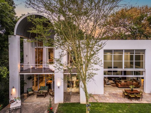 6 Bedroom House