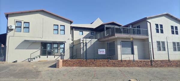 296  m² Commercial space