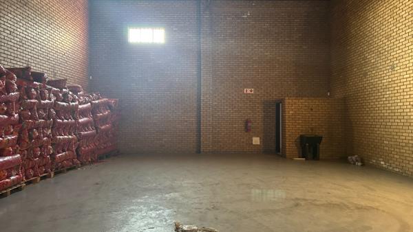 150  m² Commercial space