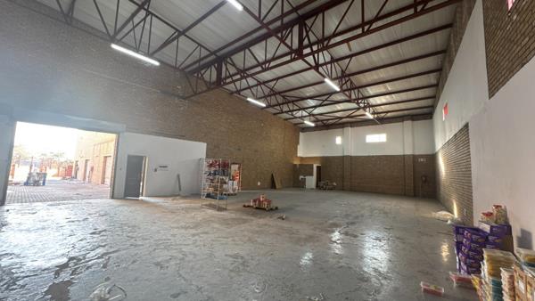 290  m² Commercial space